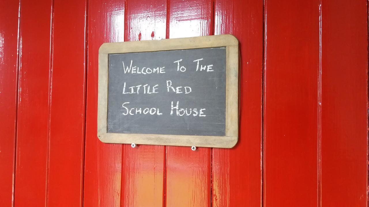הוילה אואהמרו Little Red School House מראה חיצוני תמונה